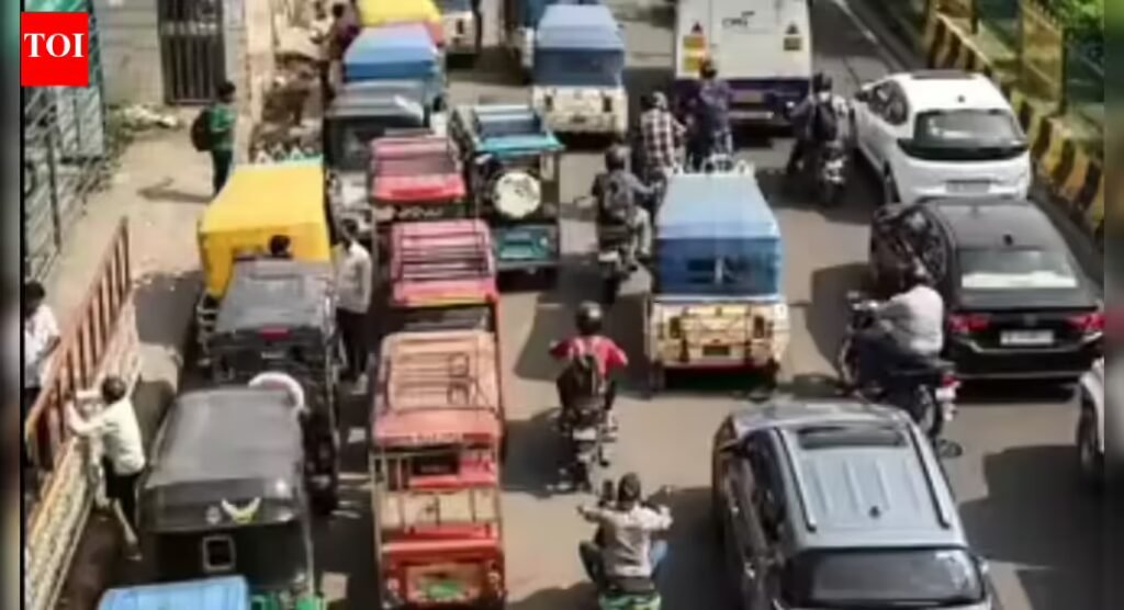 MoRTH makes AVAS mandatory for these EVs: Dates, technology explained